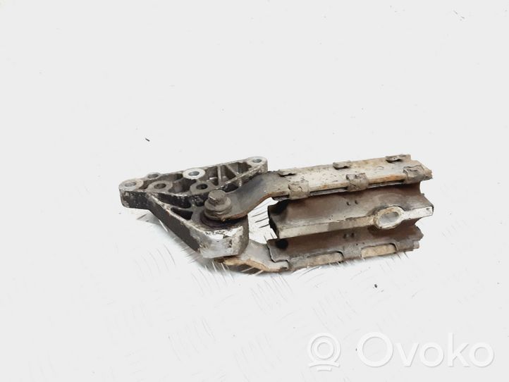 Volvo V70 Supporto della scatola del cambio 31262935