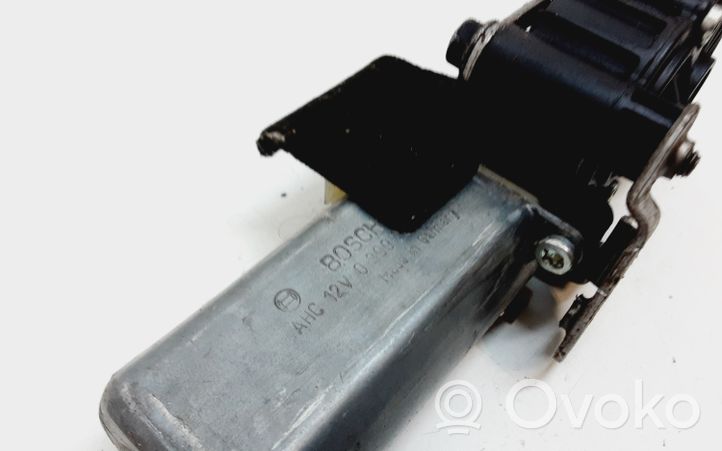 Volvo XC90 Moteur de réglage de siège 0390203246