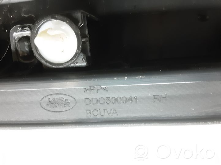 Land Rover Discovery 3 - LR3 Etuoven verhoilu DDC500041