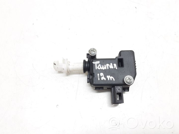 Volkswagen Touran II Verrouillage du bouchon du réservoir de carburant 1K5959782