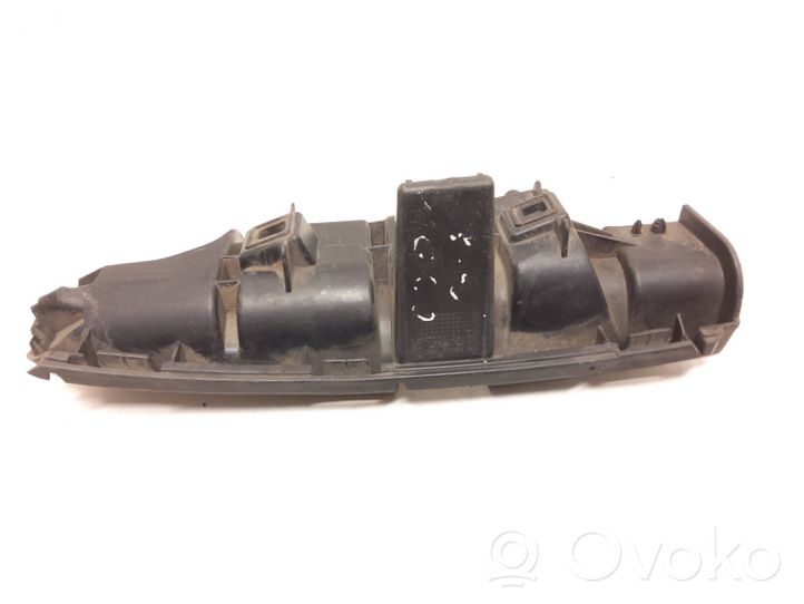 Volvo C30 Support de pare-chocs arrière 31323158