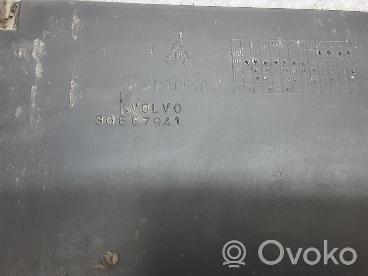 Volvo S40 Vassoio scatola della batteria 30667941