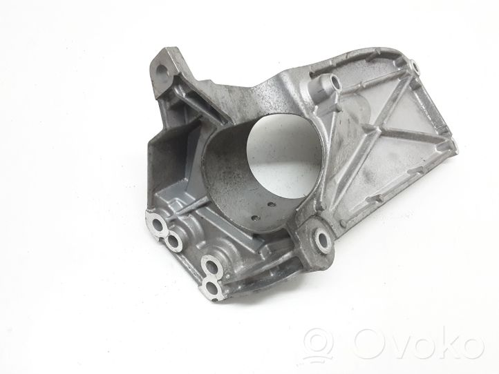 Volvo V40 Support / crochet de silencieux d'échappement 31370633