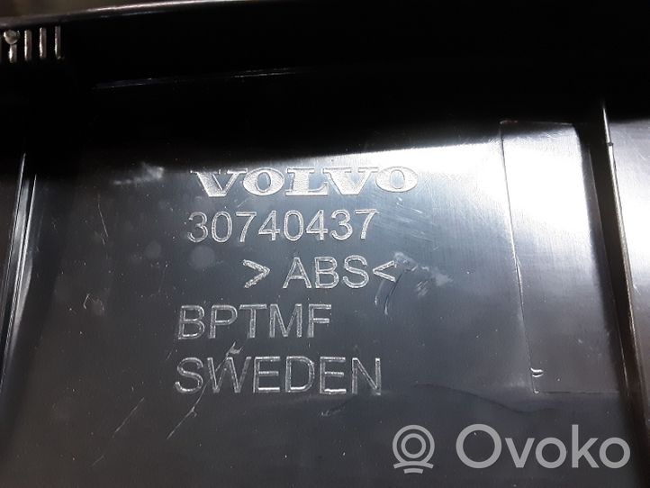 Volvo XC60 Garniture de couvercle de coffre arriere hayon 30740437