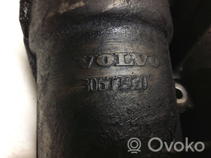 Volvo V70 Öljynsuodattimen kannake 6740273266