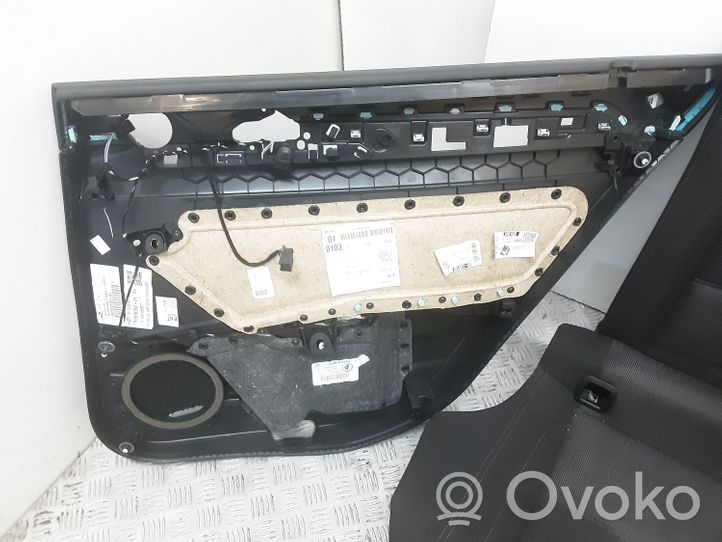 Volkswagen PASSAT B8 Salono komplektas 3G0