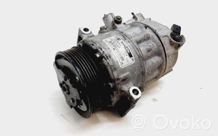 Ford Fusion II Ilmastointilaitteen kompressorin pumppu (A/C) 6G9N6254AA