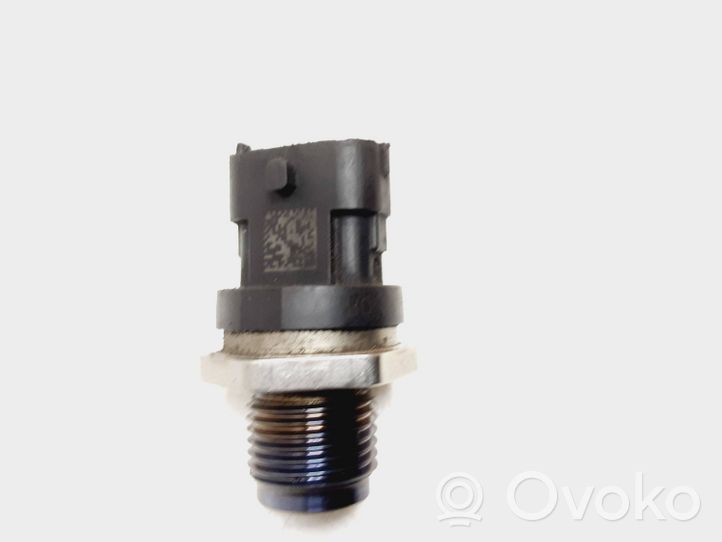 Volvo XC70 Sensore di pressione del carburante 0281002707