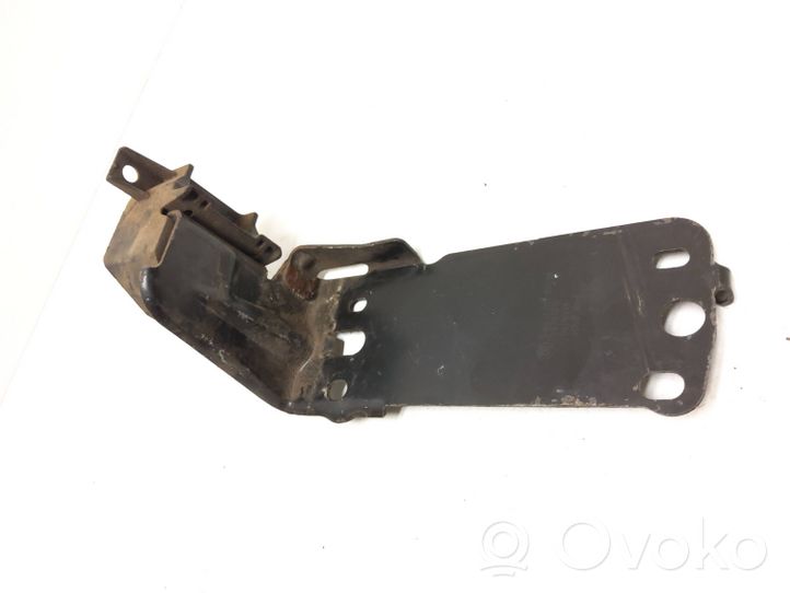 BMW 1 E81 E87 Radiator support slam panel bracket 23781010