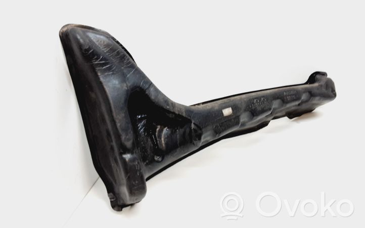 Volvo V70 Supporto/guarnizione in poliuretano espanso del parafango 31299844