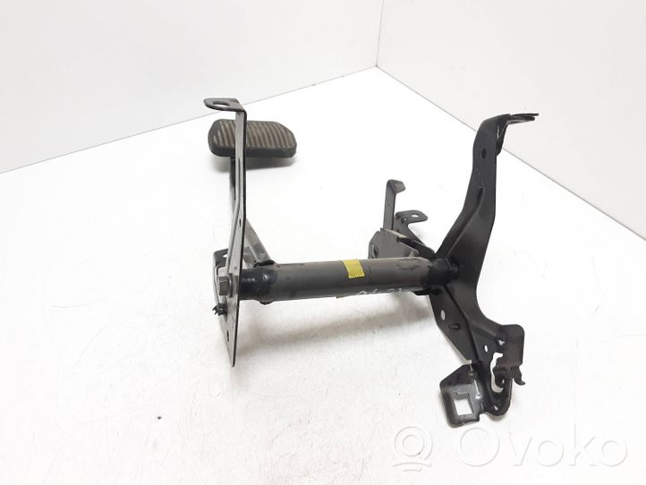 Volvo XC70 Brake pedal 