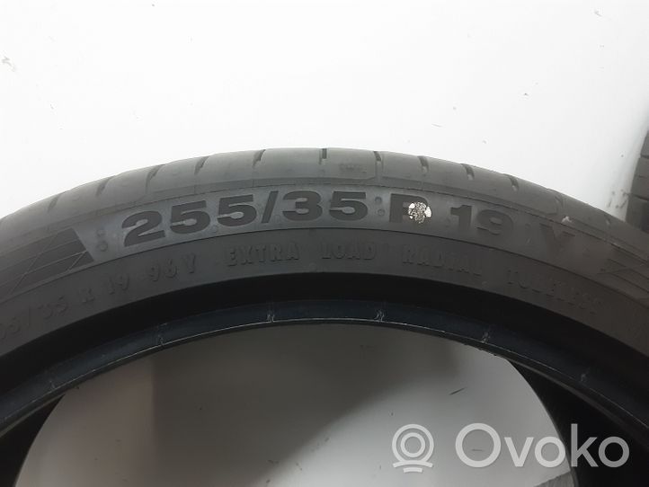 Mercedes-Benz C AMG W205 Pneumatico estivo R19 25535R19