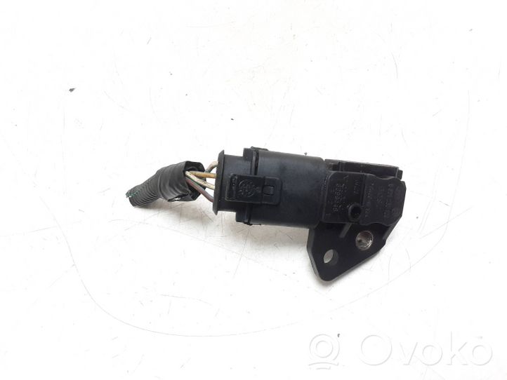 Volvo V50 Capteur de pression de carburant 8699448