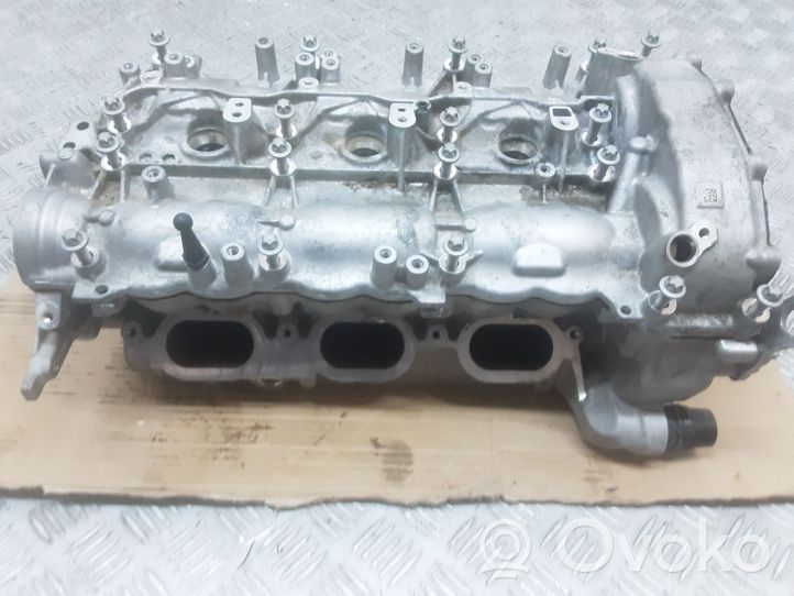 Mercedes-Benz C AMG W205 Engine head A2760162700