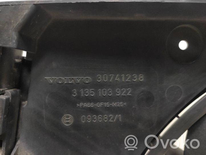 Volvo V70 Elektrinis radiatorių ventiliatorius 30741144