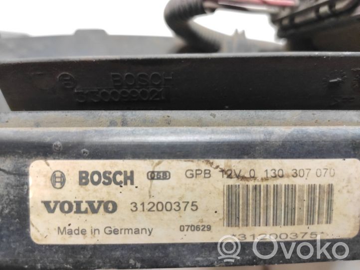 Volvo V70 Elektryczny wentylator chłodnicy 31200375