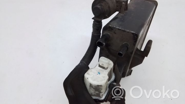 BMW 7 F01 F02 F03 F04 Serbatoio a carbone attivo per il recupero vapori carburante 7185155