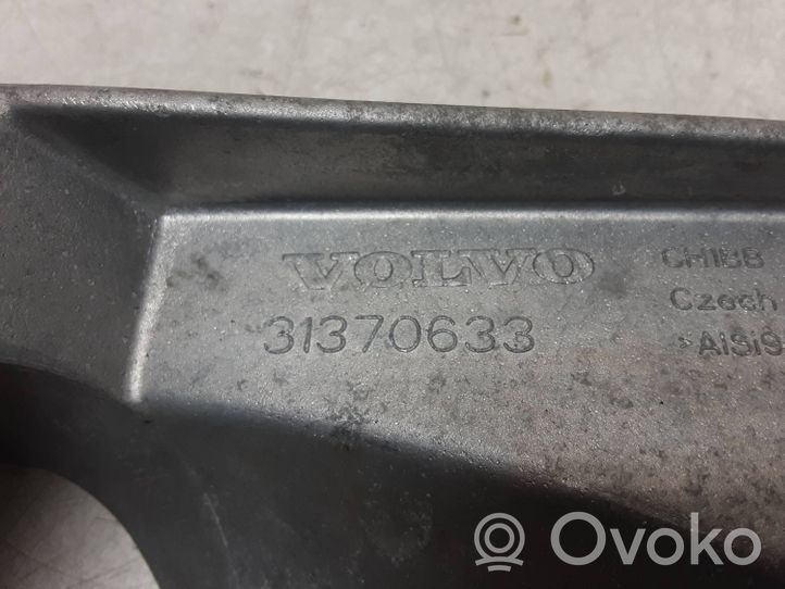 Volvo V40 Supporto di montaggio scatola del cambio 31370633