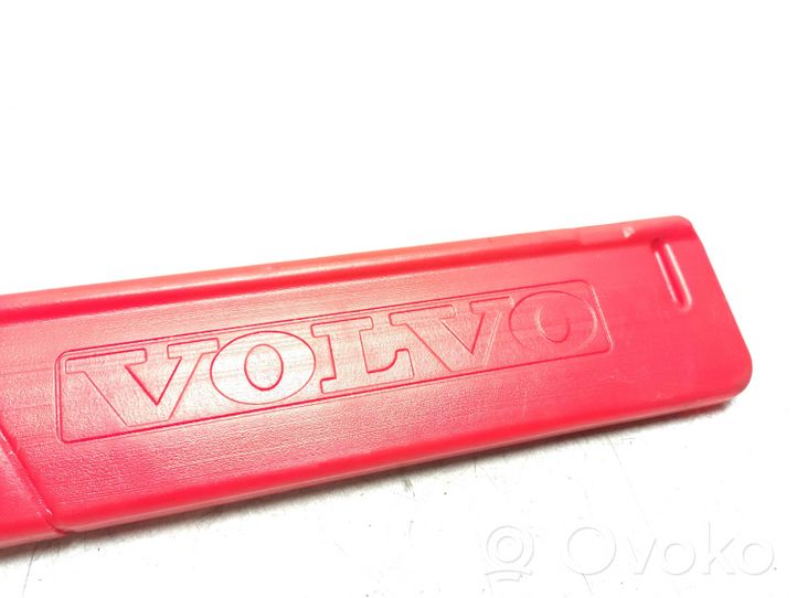 Volvo XC60 Аварийный знак 5638226