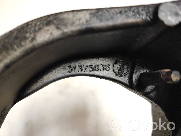 Volvo S60 Staffa del cuscinetto di supporto dell’albero di trasmissione 31375838