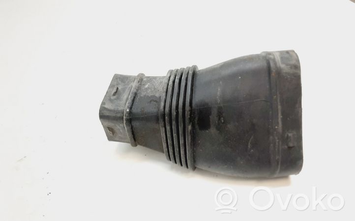 Volvo V70 Air intake duct part 31274372