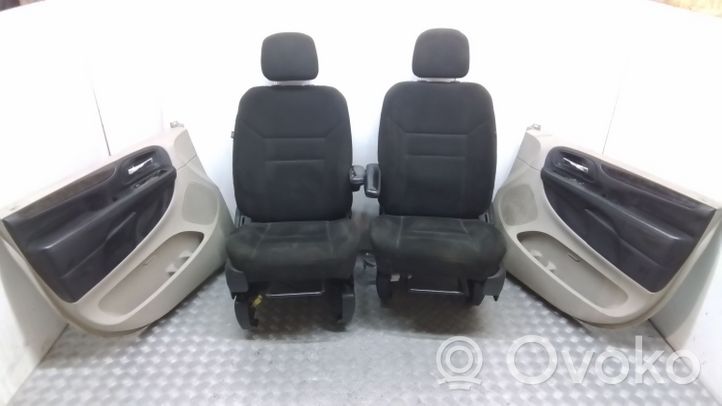 Dodge Grand Caravan Set interni 