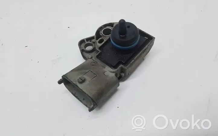 Volvo V50 Capteur de pression de carburant 8699449