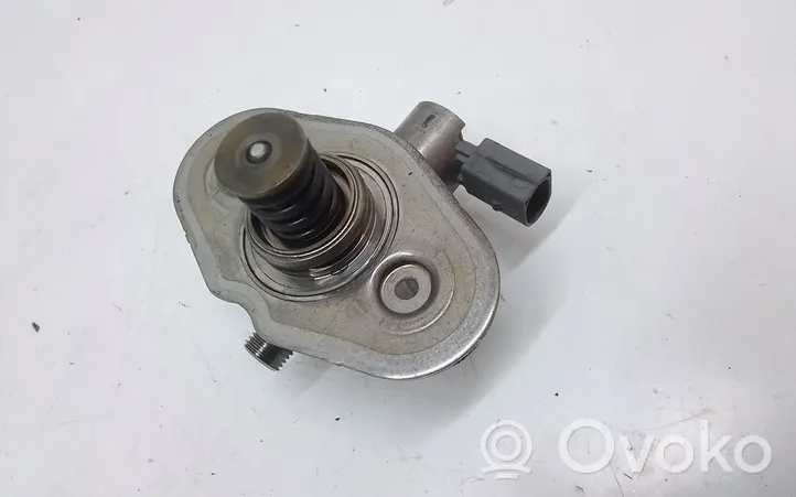 BMW 7 F01 F02 F03 F04 Polttoaineen ruiskutuksen suurpainepumppu 7599865