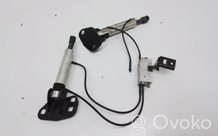 Volvo C70 Convertible roof lock latch cylinder 31256540