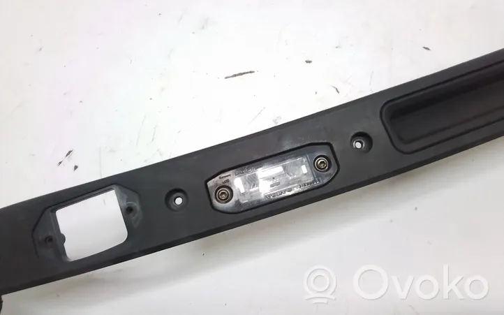 Volvo S60 Lampa oświetlenia tylnej tablicy rejestracyjnej 31253641