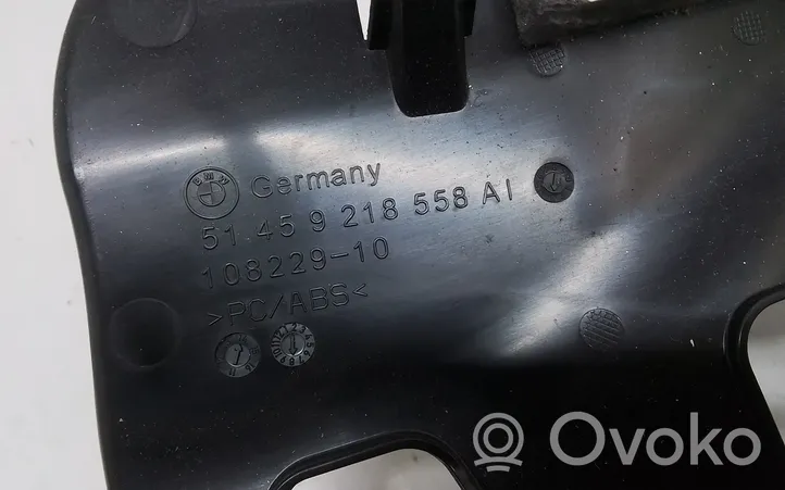 BMW 3 GT F34 Verkleidung Armaturenbrett Cockpit unten 9218558