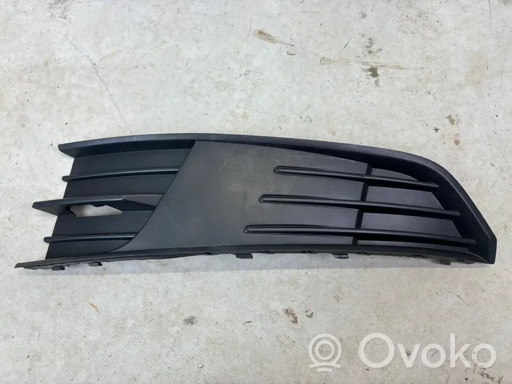 Skoda Fabia Mk3 (NJ) Grille inférieure de pare-chocs avant 6V0807368