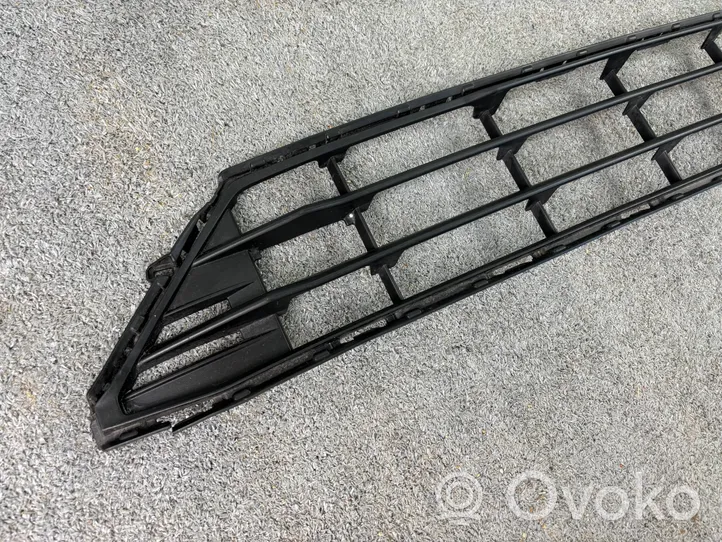 Volvo XC60 Mascherina inferiore del paraurti anteriore 31425175