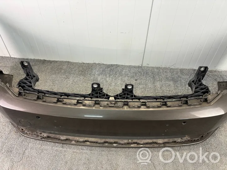 Volkswagen PASSAT B7 Front bumper Z1342