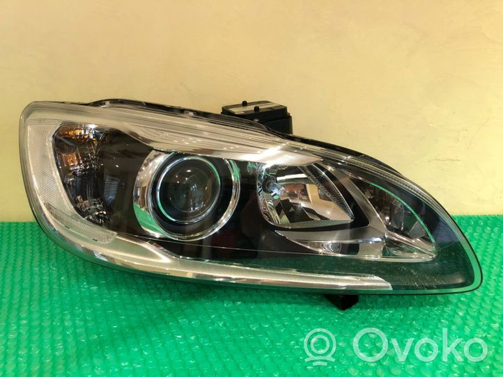 Volvo V60 Lampy przednie / Komplet 31420253