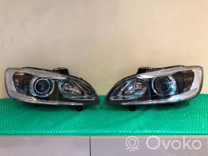 Volvo V60 Lot de 2 lampes frontales / phare 31420253