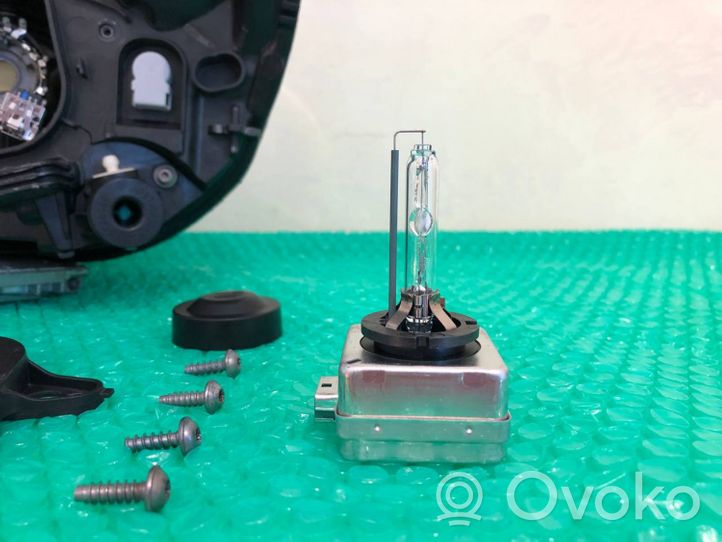 Volvo V60 Lampy przednie / Komplet 31299990