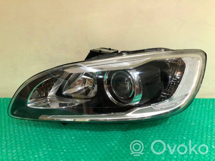 Volvo V60 Lampy przednie / Komplet 31420108