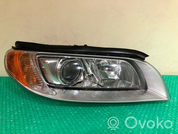 Volvo XC70 Lot de 2 lampes frontales / phare 31383540