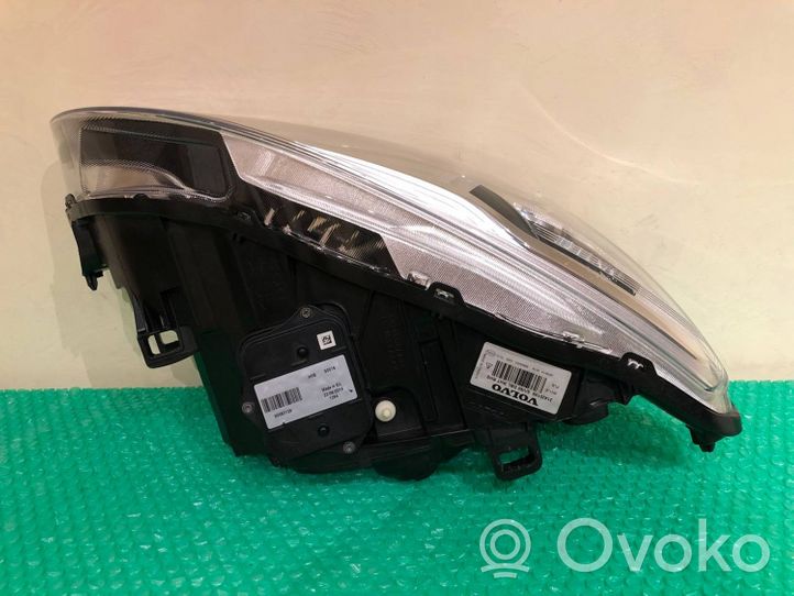 Volvo S60 Headlights/headlamps set 31420109