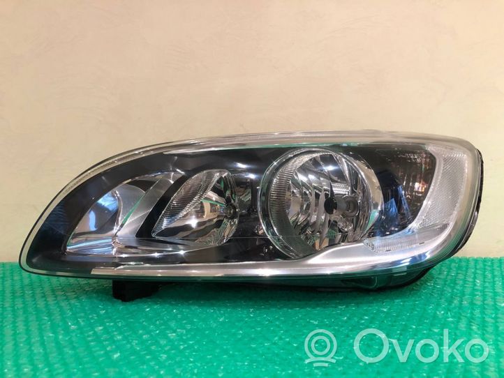 Volvo V60 Lampy przednie / Komplet 31420269