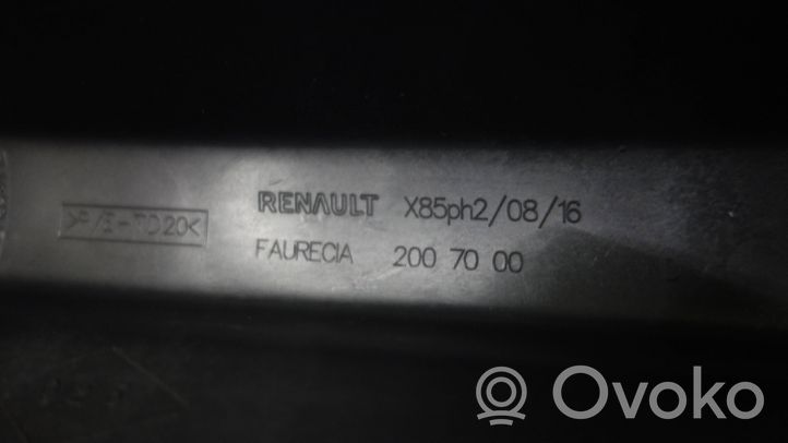 Renault Clio V Etupuskurin reuna X85PH2