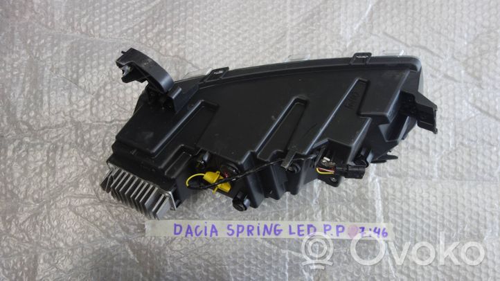 Dacia Spring Headlight/headlamp 266008993R