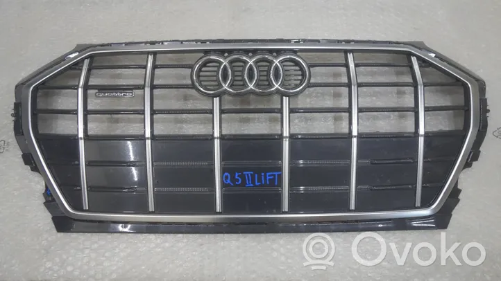 Audi Q5 SQ5 Grotelės viršutinės 80A853651