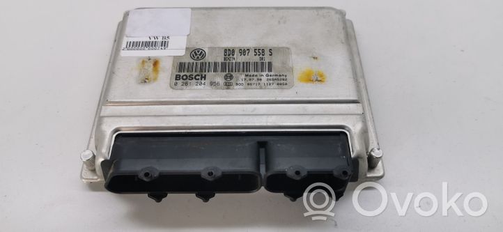 Volkswagen PASSAT B5 Sterownik / Moduł ECU 8D0907558S