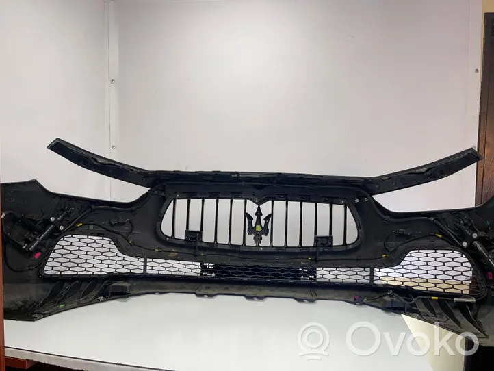 Maserati Ghibli Front bumper 670010937