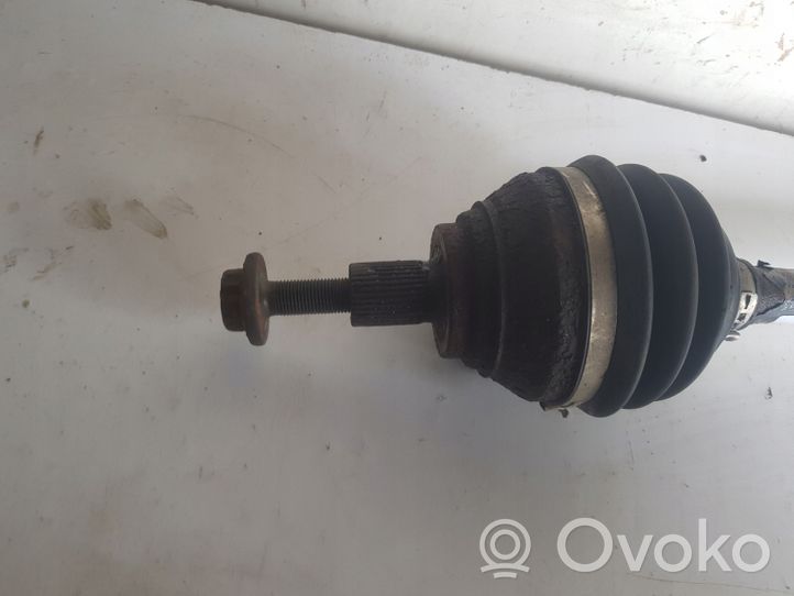 Volkswagen Tiguan Arbre d'entraînement avant 5N0407764K