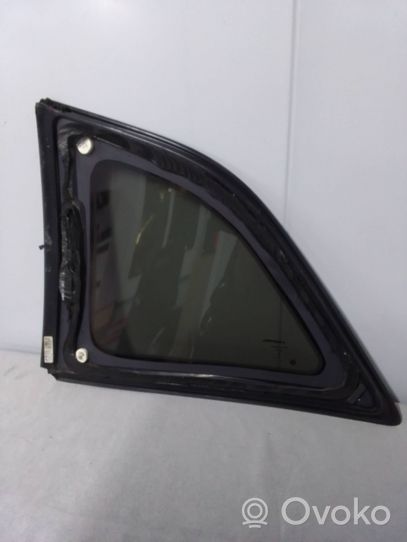 Dodge Challenger Rear side window/glass 68234216AA