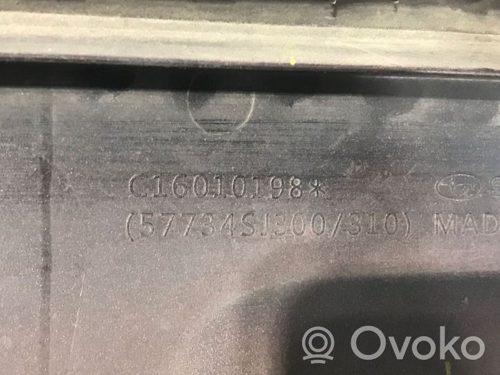 Subaru Forester SK Moulure inférieure de pare-chocs arrière C16010198