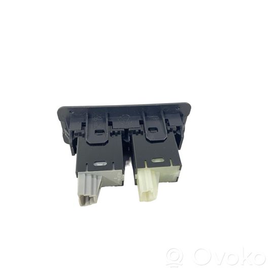 Subaru Outback (BT) Interruttore a pulsante apertura portellone posteriore/bagagliaio 21Y17MD